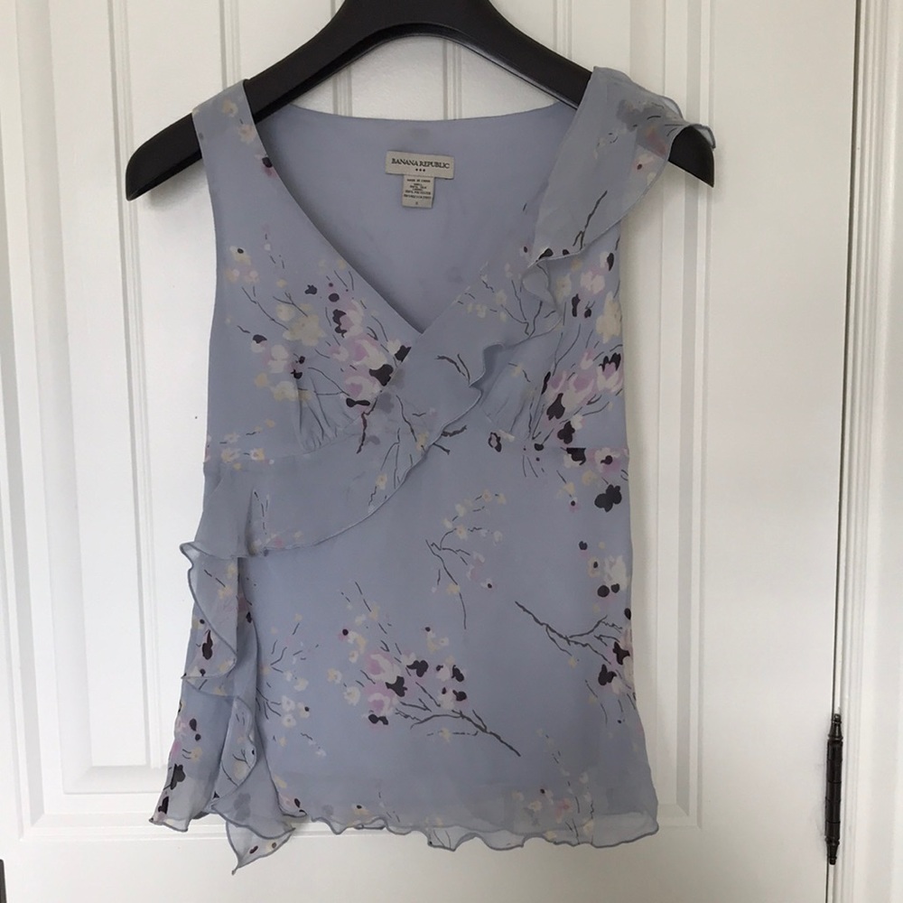Banana Republic silk blouse S
